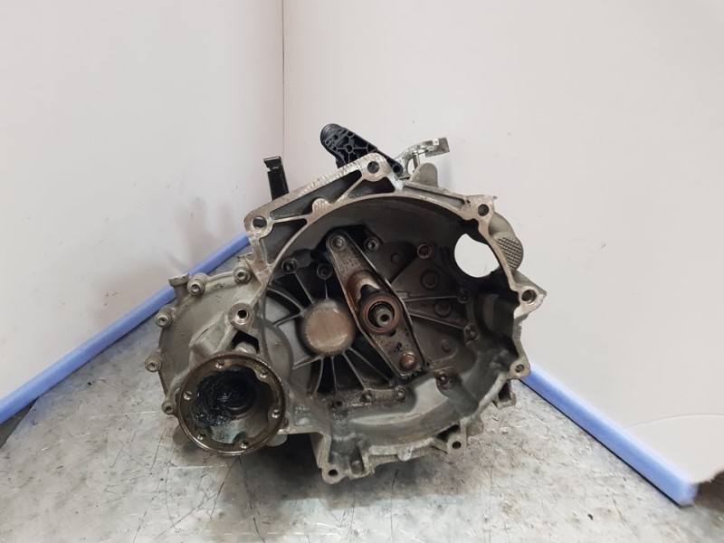 Recambio de caja cambios para skoda fabia combi active referencia OEM IAM PED  5VELOCIDADES
