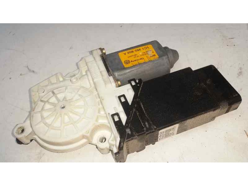 Recambio de motor elevalunas delantero derecho para volkswagen golf iv variant (1j5) conceptline referencia OEM IAM   