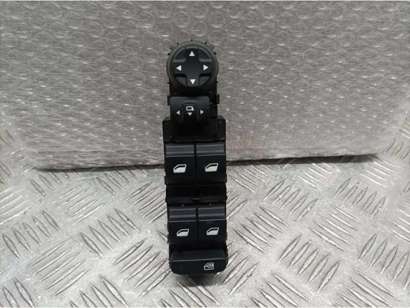 Recambio de mando elevalunas delantero izquierdo para citroën c3 aircross bluehdi 110 s&s eat6 shine referencia OEM IAM 96788264