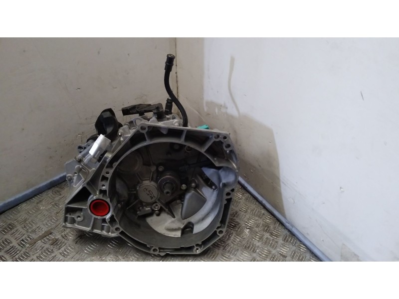 Recambio de caja cambios para dacia sandero iii 1.0 tce 90 referencia OEM IAM JT4023 320107400r 6VELOCIDADES