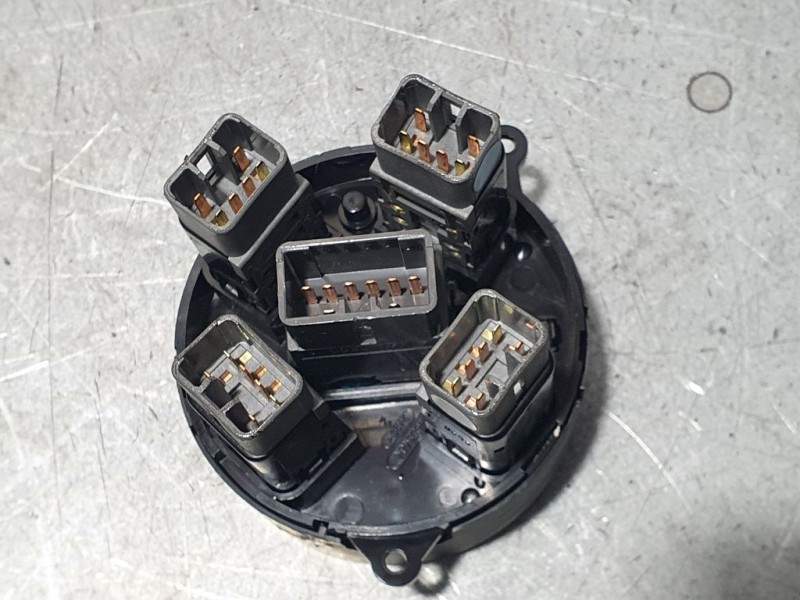 Recambio de warning para ssangyong actyon 200 xdi 4wd limited referencia OEM IAM 0131010HCH  WARNING