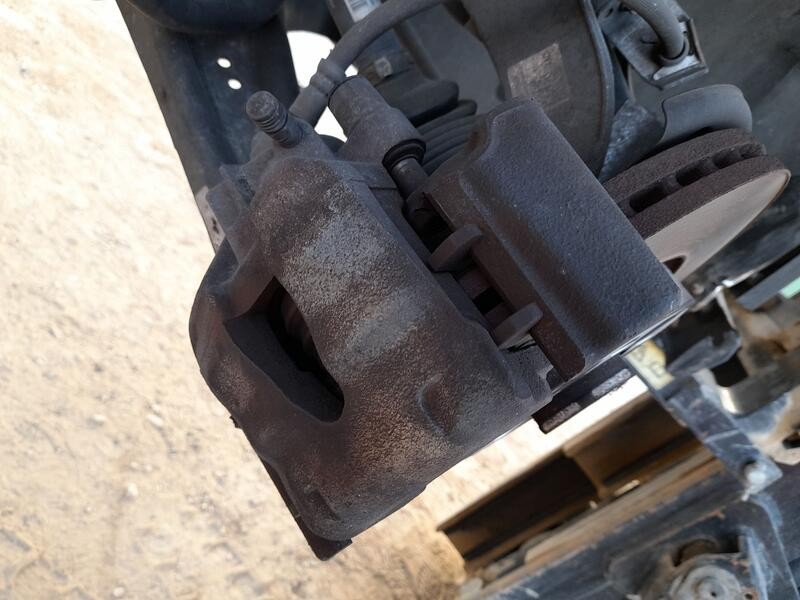 Recambio de pinza freno delantera izquierda para seat arona (kj7, kjp) 1.0 tsi referencia OEM IAM 2Q0615123A  