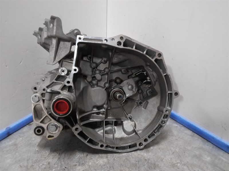 Recambio de caja cambios para peugeot 108 active referencia OEM IAM 20CR16 1087751 5VELOCIDADES