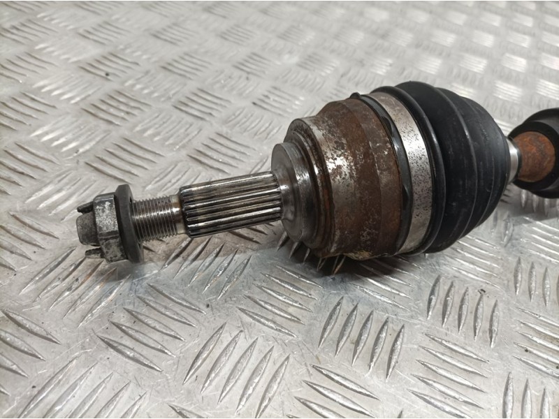 Recambio de transmision delantera izquierda para dacia sandero stepway referencia OEM IAM 391011411R  