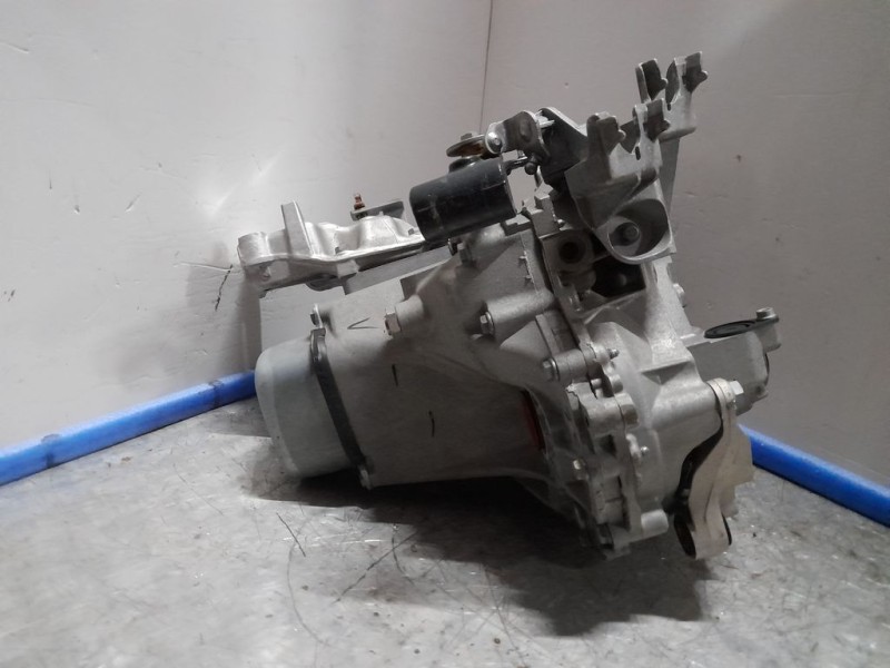 Recambio de caja cambios para peugeot 108 active referencia OEM IAM 20CR16 1087751 5VELOCIDADES