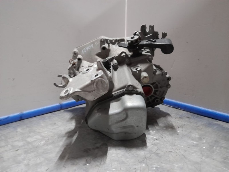 Recambio de caja cambios para peugeot 108 active referencia OEM IAM 20CR16 1087751 5VELOCIDADES