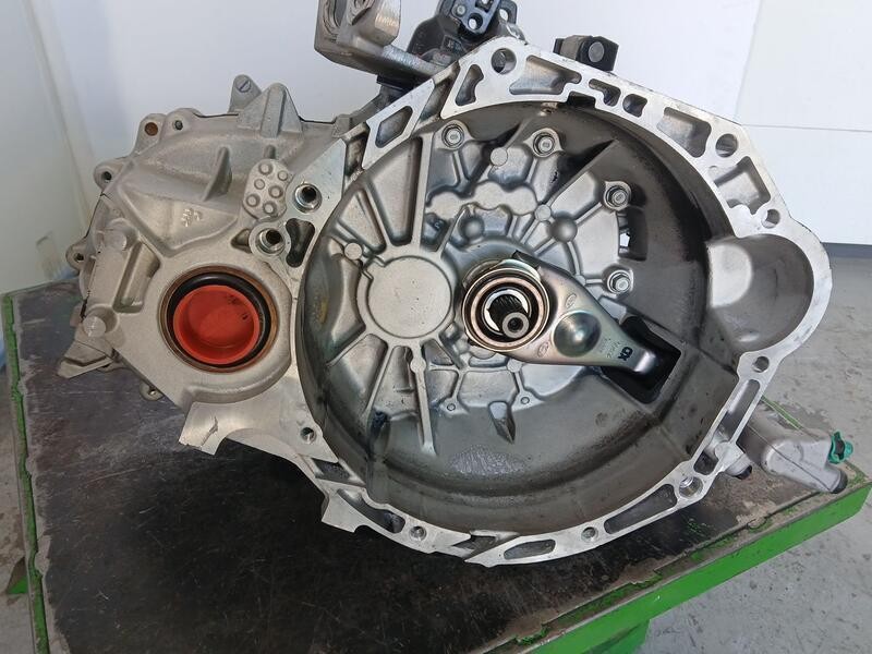 Recambio de caja cambios para hyundai kona klass referencia OEM IAM ZY94JU 731644 6VELOCIDADES