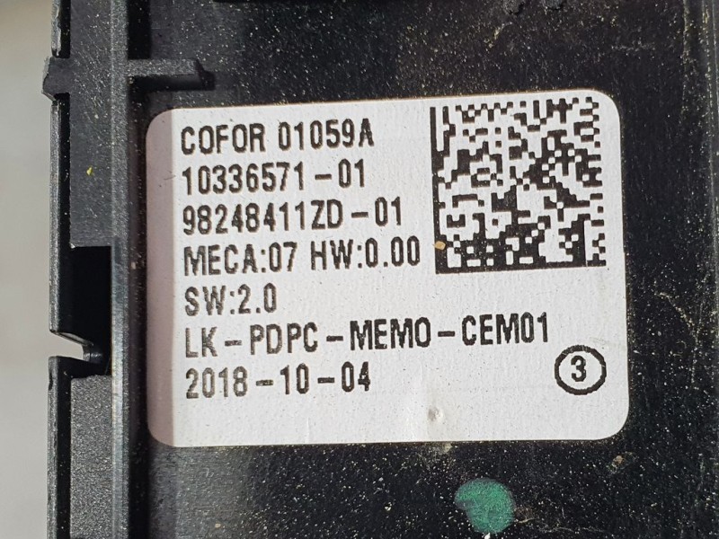Recambio de mando elevalunas delantero izquierdo para peugeot 3008 gt line referencia OEM IAM 98248411ZD 1033657101 