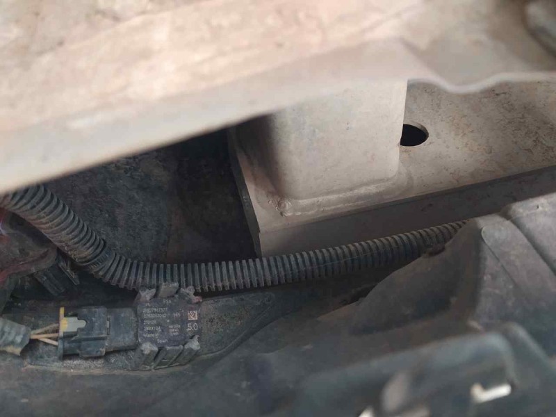 Recambio de refuerzo paragolpes trasero para peugeot 3008 allure pack referencia OEM IAM 9819918880  