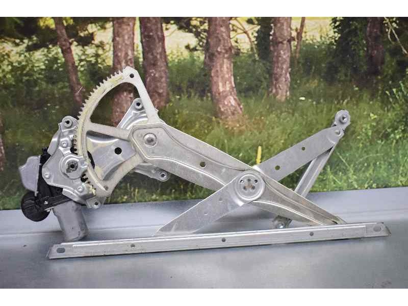 Recambio de elevalunas delantero derecho para lexus ct 200h referencia OEM IAM  7 PINS ELECTRICO