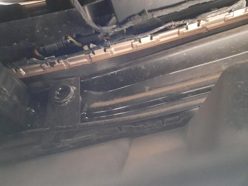 Recambio de refuerzo paragolpes trasero para seat arona (kj7, kjp) 1.0 tsi referencia OEM IAM 6F9807305C  