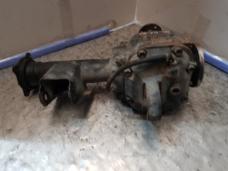 Recambio de diferencial delantero para nissan terrano/terrano.ii (r20) slx familiar referencia OEM IAM 38500G2350 38501G2300 
