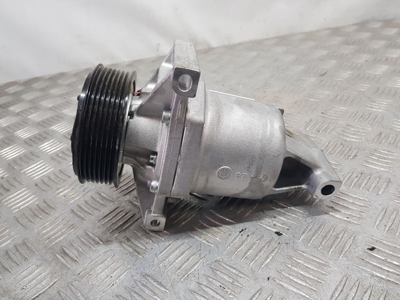 Recambio de compresor aire acondicionado para dacia sandero iii 1.0 tce 90 referencia OEM IAM 926008469R  
