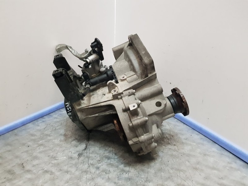 Recambio de caja cambios para skoda fabia combi active referencia OEM IAM PED  5VELOCIDADES