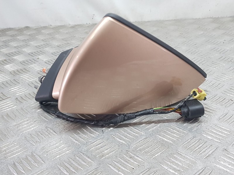 Recambio de retrovisor izquierdo para seat arona (kj7, kjp) 1.0 tsi referencia OEM IAM 212836607 ELECTRICO ABATIBLE 2 CLAVIJAS D