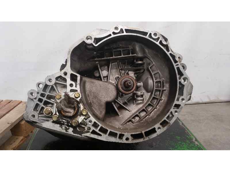 Recambio de caja cambios para daewoo nubira berlina se referencia OEM IAM 96243157 B0372  CR019254 5VELOCIDADES