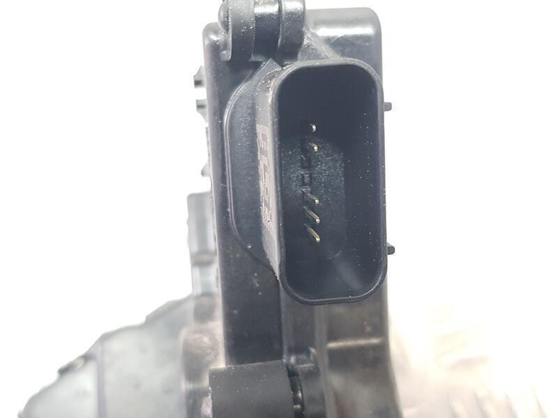 Recambio de cerradura puerta trasera derecha para hyundai kona klass referencia OEM IAM 81420J9000  5 PINS