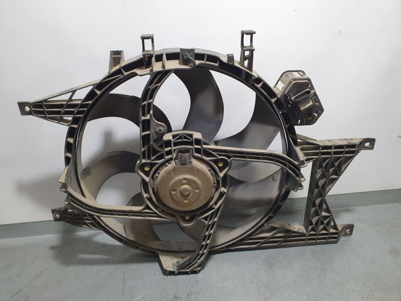 Recambio de electroventilador para nissan primera berlina (p12) acenta referencia OEM IAM 8131X31B  