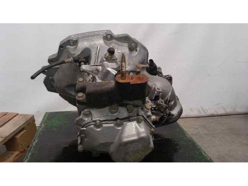 Recambio de caja cambios para daewoo nubira berlina se referencia OEM IAM 96243157 B0372  CR019254 5VELOCIDADES