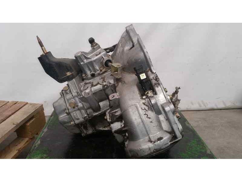 Recambio de caja cambios para daewoo nubira berlina se referencia OEM IAM 96243157 B0372  CR019254 5VELOCIDADES