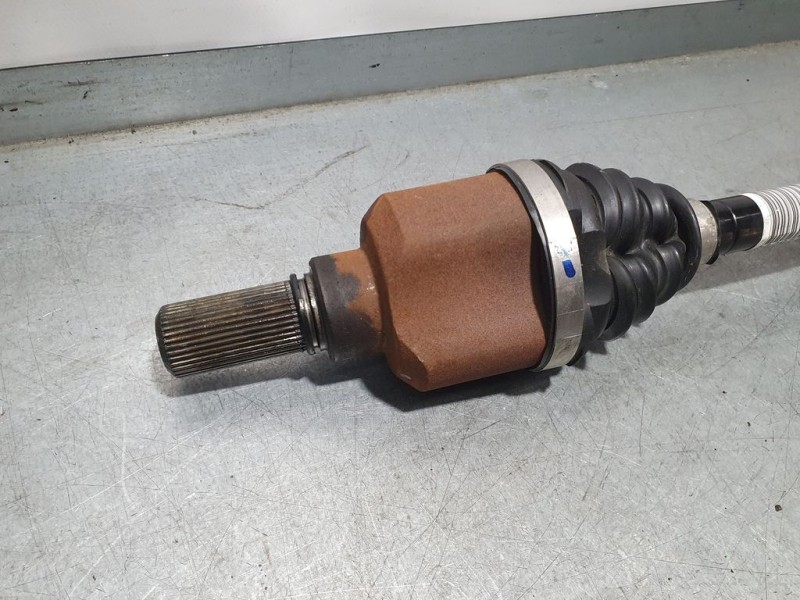 Recambio de transmision delantera izquierda para peugeot 3008 gt line referencia OEM IAM 9808771480  