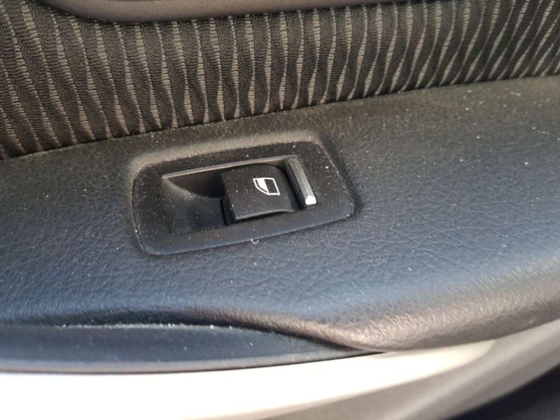 Recambio de mando elevalunas trasero derecho para bmw serie 3 lim. (f30) 320d advantage referencia OEM IAM 61319362107  