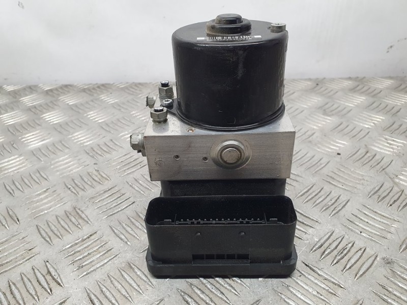 Recambio de abs para bmw serie 1 berlina (e81/e87) 116i referencia OEM IAM 677605501 10020603254 ATE