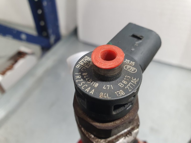 Recambio de inyector para audi a5 sportback (f5a) sport referencia OEM IAM 04L130277AE 0445110471 BOSCH