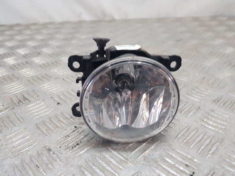 Recambio de faro antiniebla derecho para dacia sandero iii 1.0 tce 90 referencia OEM IAM 261500097R  