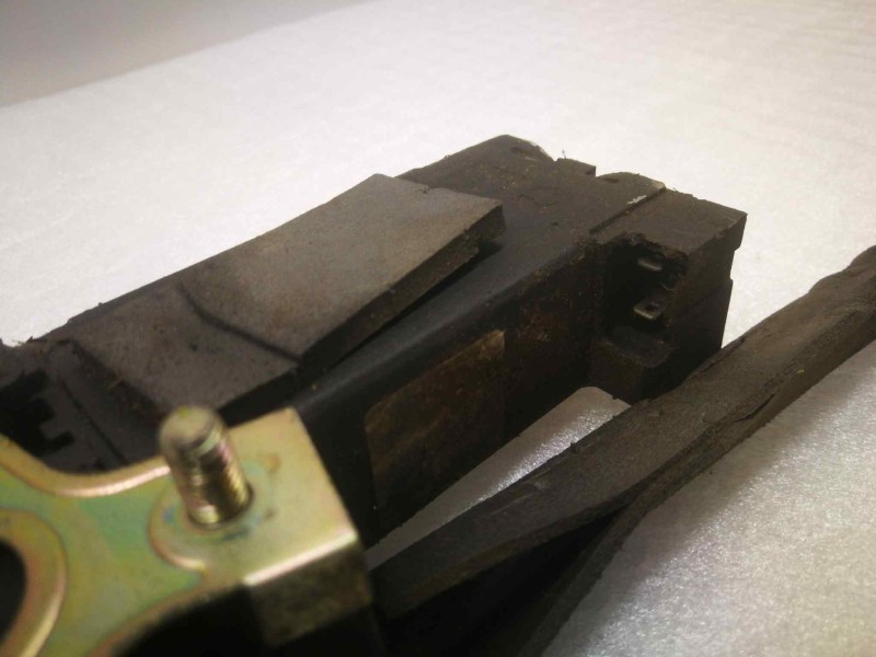 Recambio de elevalunas delantero derecho para mg vitesse referencia OEM IAM   DOS PINS