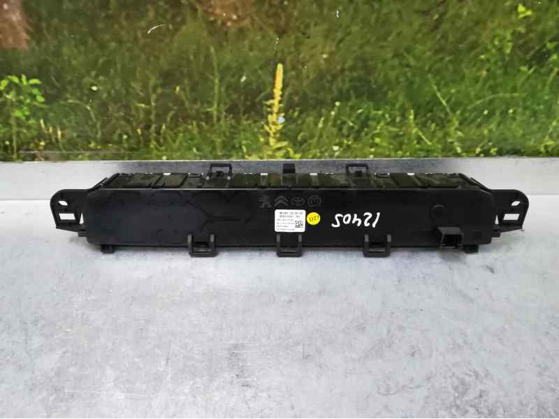 Recambio de mando climatizador para citroën jumpy furgon confort m referencia OEM IAM 98081722ZD  