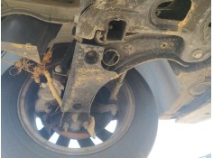 BRAZO SUSPENSION INFERIOR DELANTERO DERECHO 2Q0407152D 