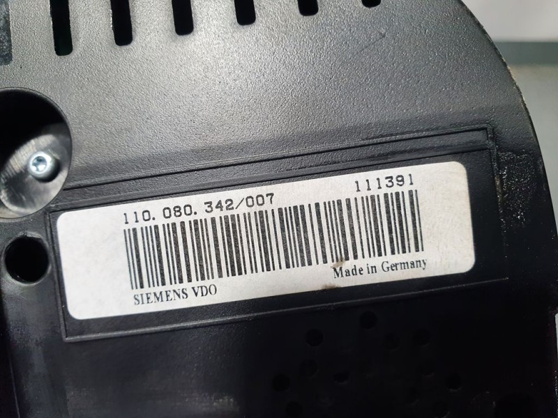 Recambio de cuadro instrumentos para volkswagen caddy ka/kb (2k) kombi referencia OEM IAM 1T0920853C 110080342007 SIEMENS VDO