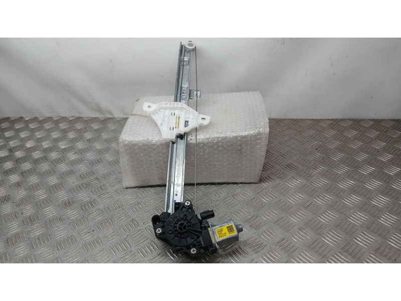 Recambio de elevalunas delantero derecho para hyundai bayon (bc3) 1.2 mpi referencia OEM IAM 82460Q0000 DY AUTO 11301713010360