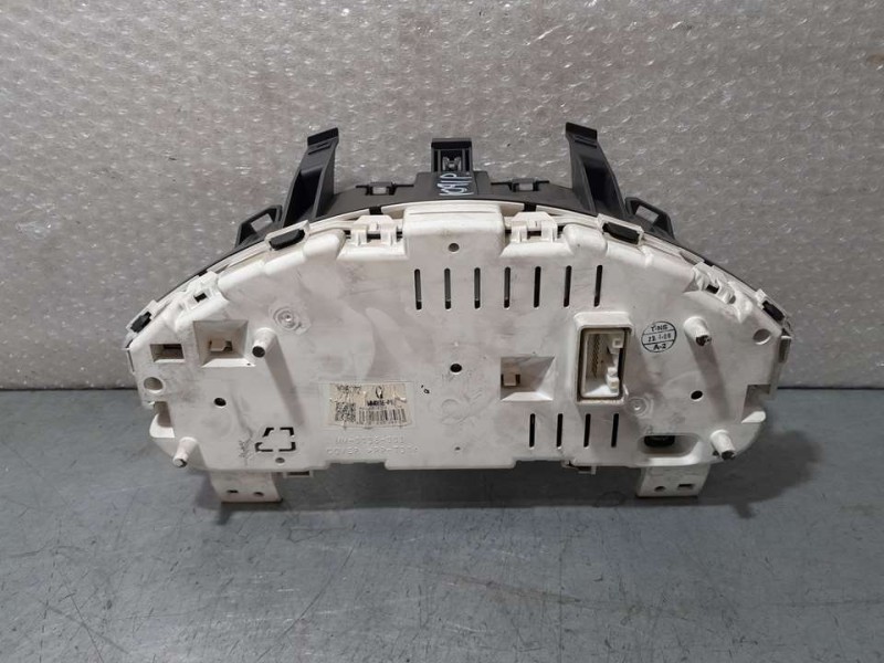 Recambio de cuadro instrumentos para mitsubishi colt berlina 3 (cz) 1.5 di-d inform referencia OEM IAM MM0038003  