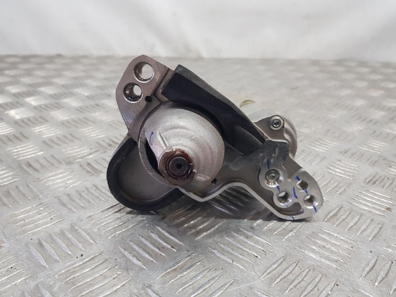 Recambio de motor arranque para dacia sandero iii 1.0 tce 90 referencia OEM IAM 233008820R  