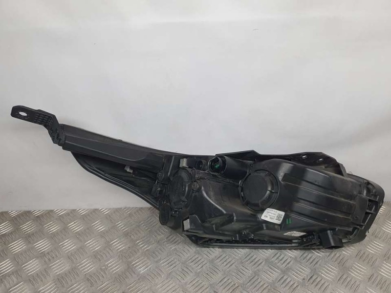 Recambio de faro izquierdo para kia cee´d drive referencia OEM IAM J792121030 J792111010 2 PATAS REPARADAS