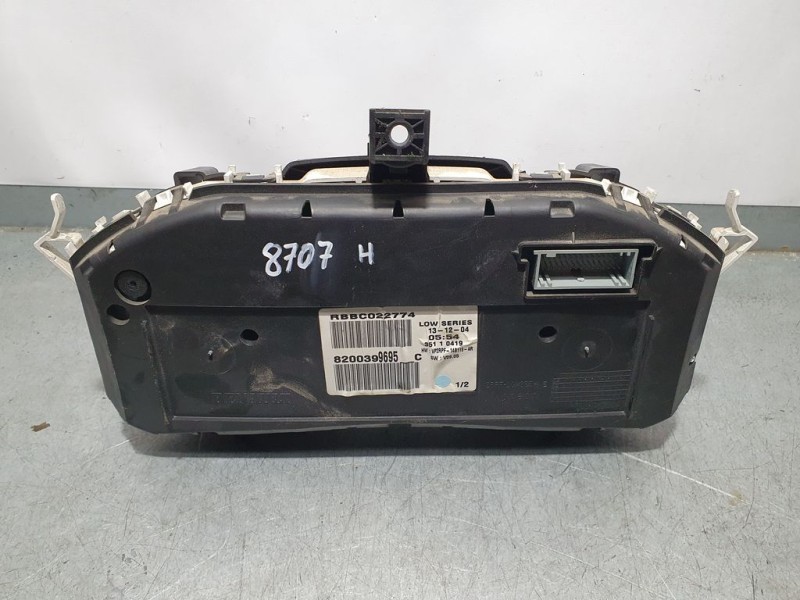 Recambio de cuadro instrumentos para renault megane ii familiar 1.9 dci diesel referencia OEM IAM 8200399695C  
