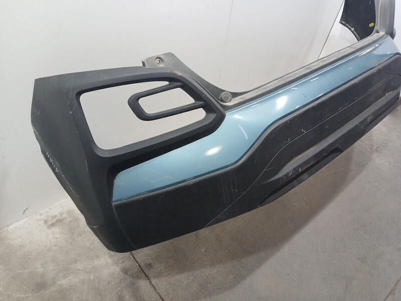Recambio de paragolpes trasero para hyundai kona klass referencia OEM IAM 86610J9000  TOCADO