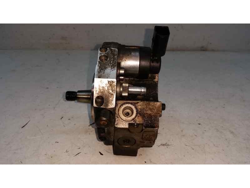 Recambio de bomba alta presion para bmw serie 3 berlina (e46) 2.0 16v diesel cat referencia OEM IAM 0445010045 7788670 BOSCH
