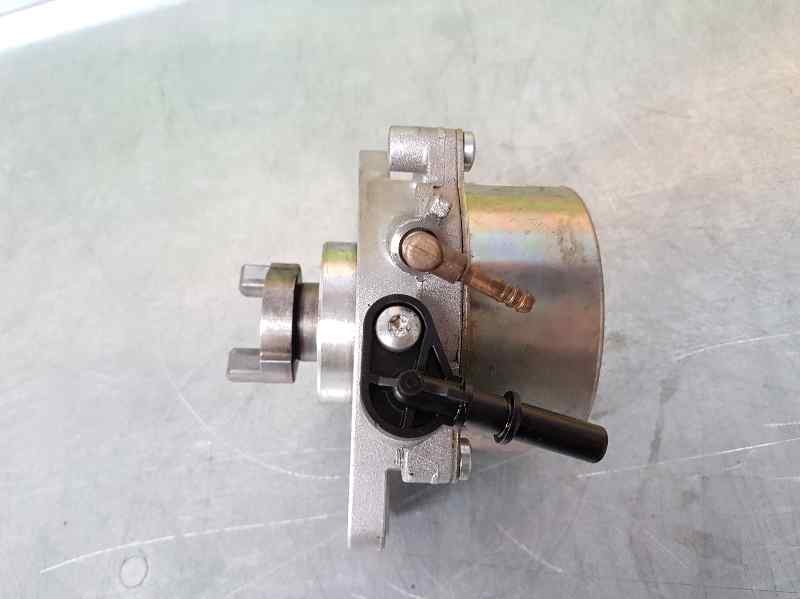 Recambio de depresor freno / bomba vacio para citroën nemo 1.3 hdi fap referencia OEM IAM 55221036 70255300003 PIERBURG