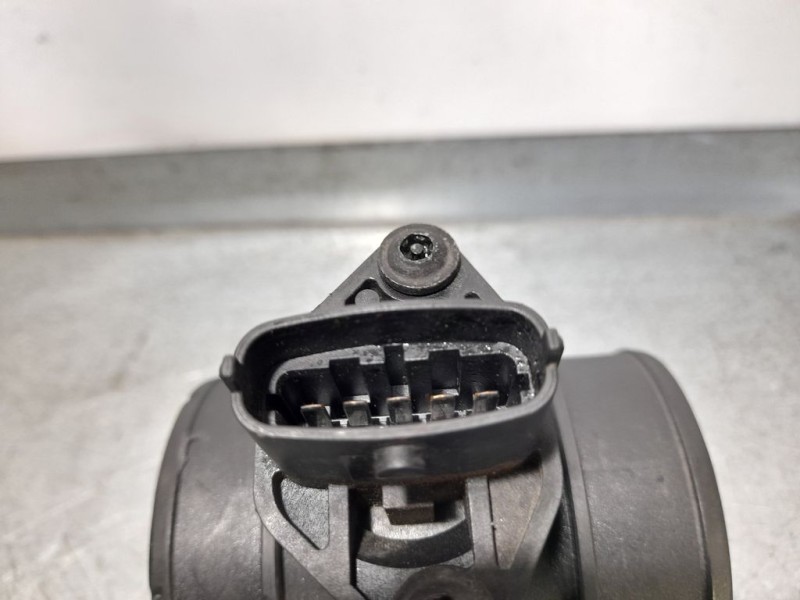 Recambio de caudalimetro para opel astra g berlina sportive referencia OEM IAM 24437502 0281002478 