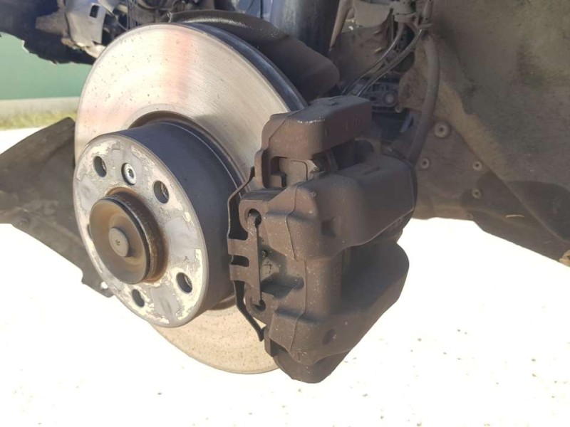 Recambio de pinza freno delantera izquierda para bmw serie 3 lim. (f30) 320d advantage referencia OEM IAM 34116857687  BOSCH