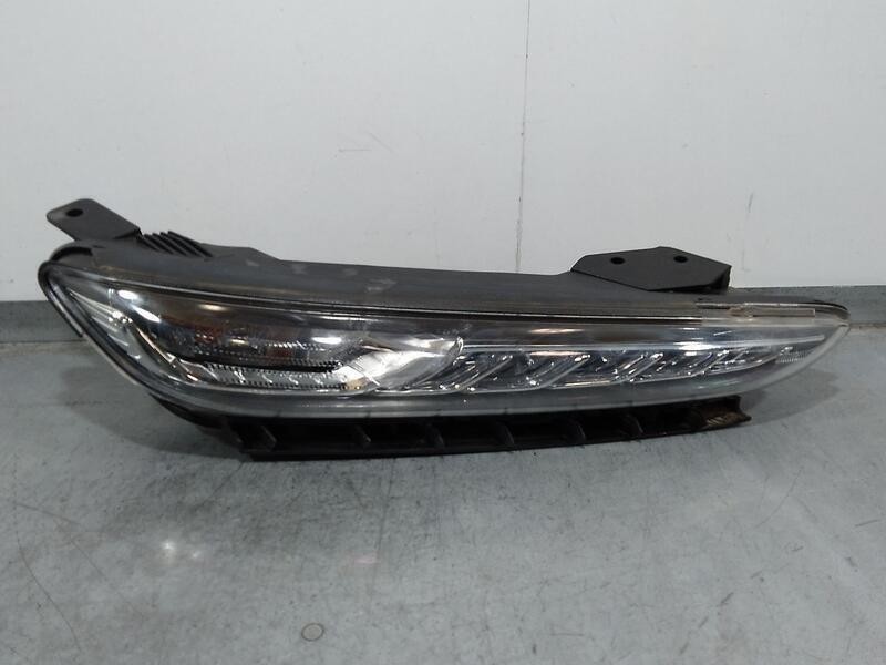 Recambio de piloto delantero derecho para hyundai kona klass referencia OEM IAM 92208J9000 LUZ DIURNA E INTERMITENCIA 