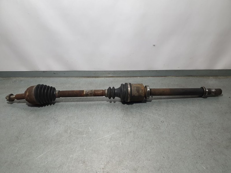 Recambio de transmision delantera derecha para renault megane ii familiar 1.9 dci diesel referencia OEM IAM 8200436366  