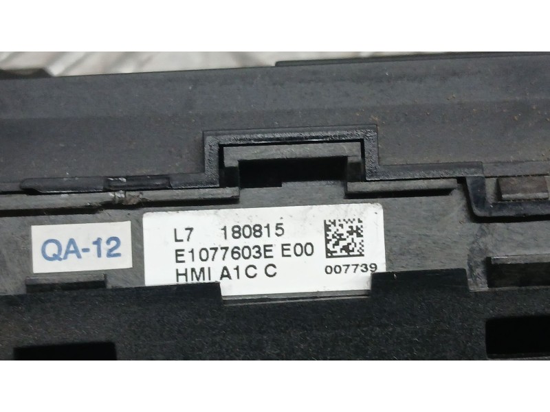 Recambio de mando climatizador para bmw 1 (f20) 116 d referencia OEM IAM 64119384045 180815 E1077603E