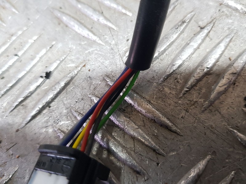 Recambio de retrovisor izquierdo para dacia sandero iii 1.0 tce 90 referencia OEM IAM 963022927R 7 PINS 