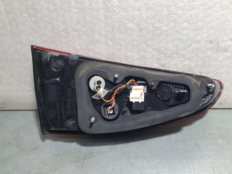 Recambio de piloto trasero derecho para kia cee´d drive referencia OEM IAM 92404J7050  INTERIOR LED