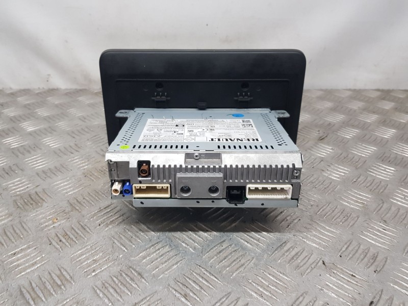 Recambio de sistema navegacion gps para dacia sandero iii 1.0 tce 90 referencia OEM IAM 280214181R  