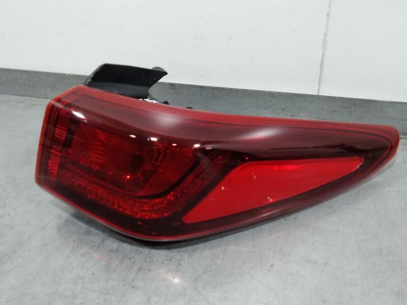 Recambio de piloto trasero derecho para hyundai kona klass referencia OEM IAM 92402J9000  EXTERIOR